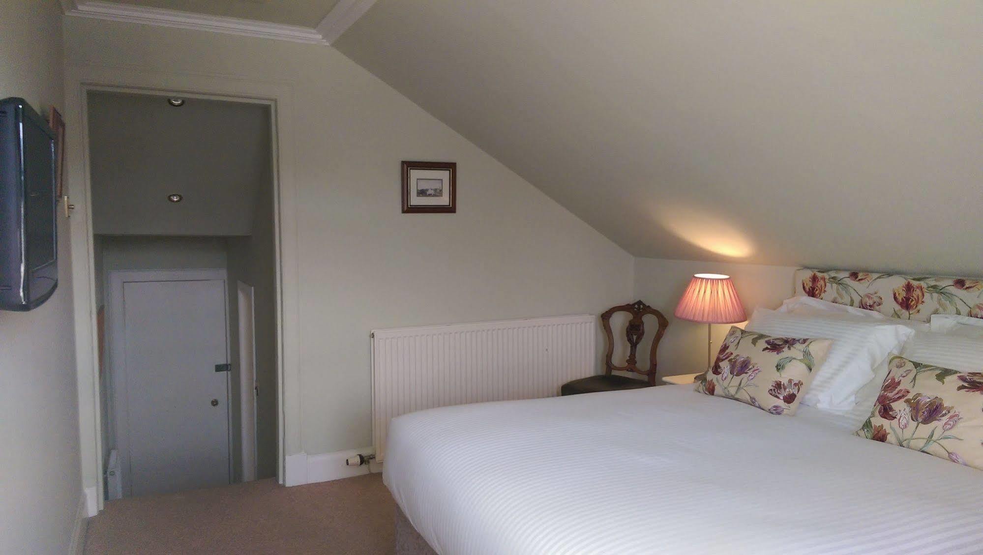 Lochinver Guesthouse Ayr Ngoại thất bức ảnh